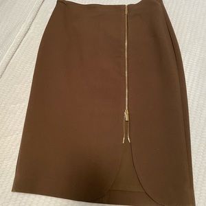 Side zipper pencil skirt